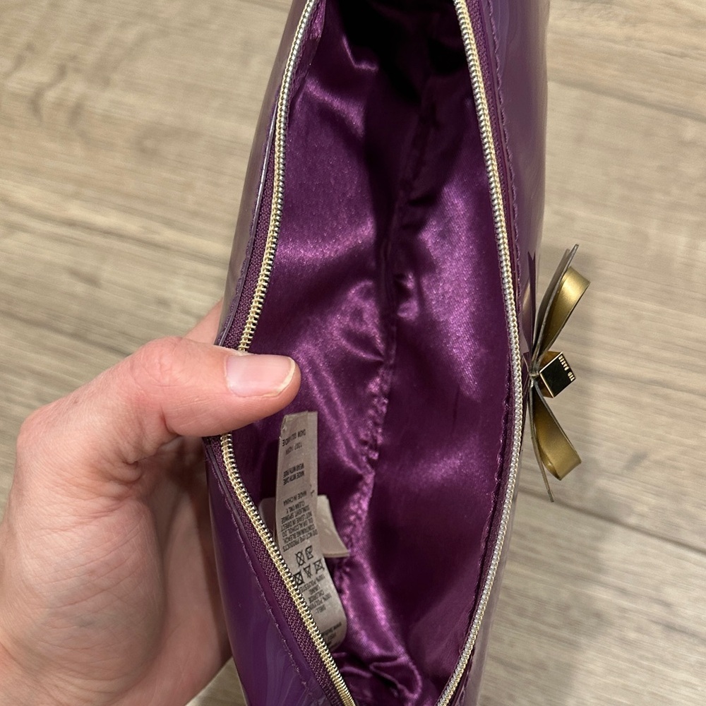 Ted Baker Aker Purple Oxblood pencil case bow patent glossy pouch cosmetic bag - Picture 8 of 8